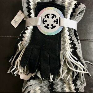 New York & Company Kids Belt - Silver and Black